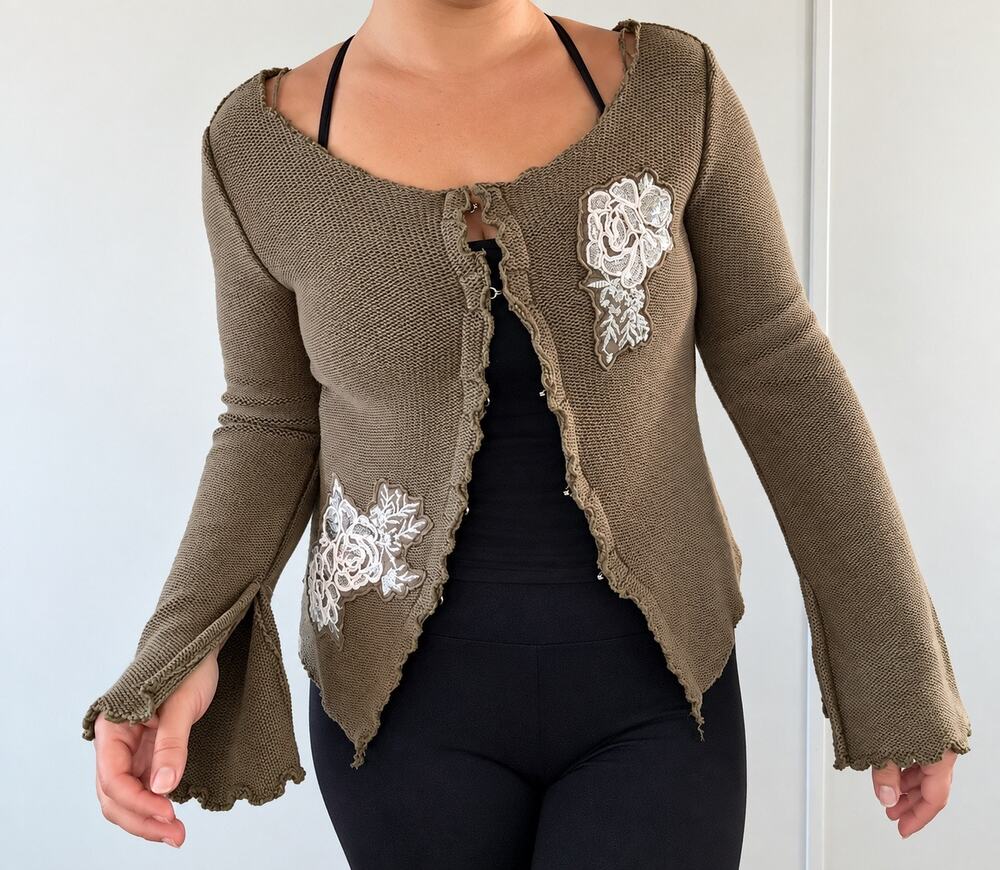 Silence + Noise Urban Outfitters Floral Applique Hook Eye Cardigan NWT